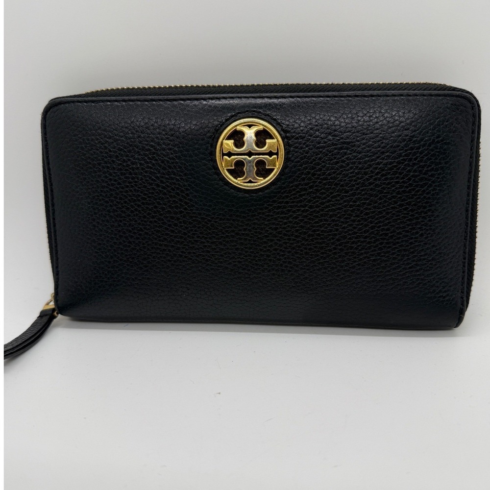 Tory Burch Black Leather Zip Around Carson Wallet With Gold Logo